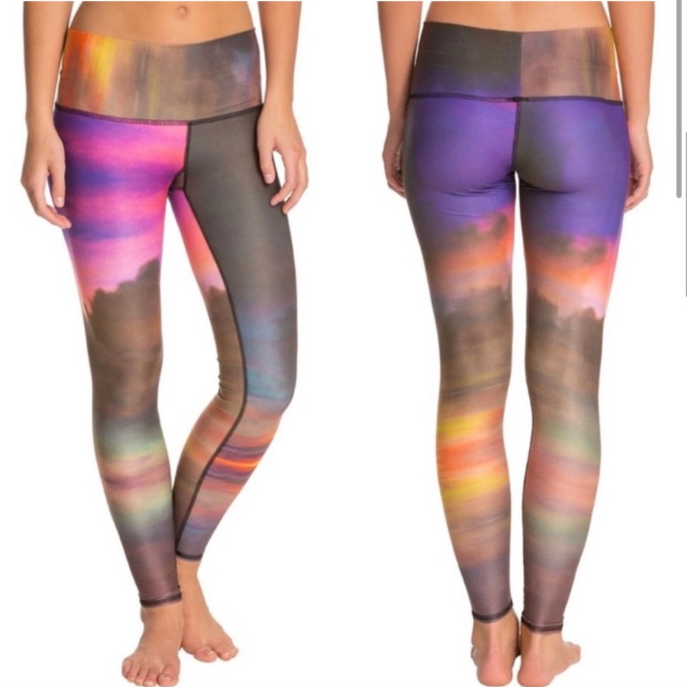 TEEKI SUNSET LEGGINGS SIZE XS